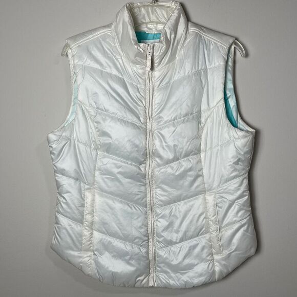 Aeropostale Jackets & Blazers - NWT Aeropostale Women's White Lightweight Puffer Vest